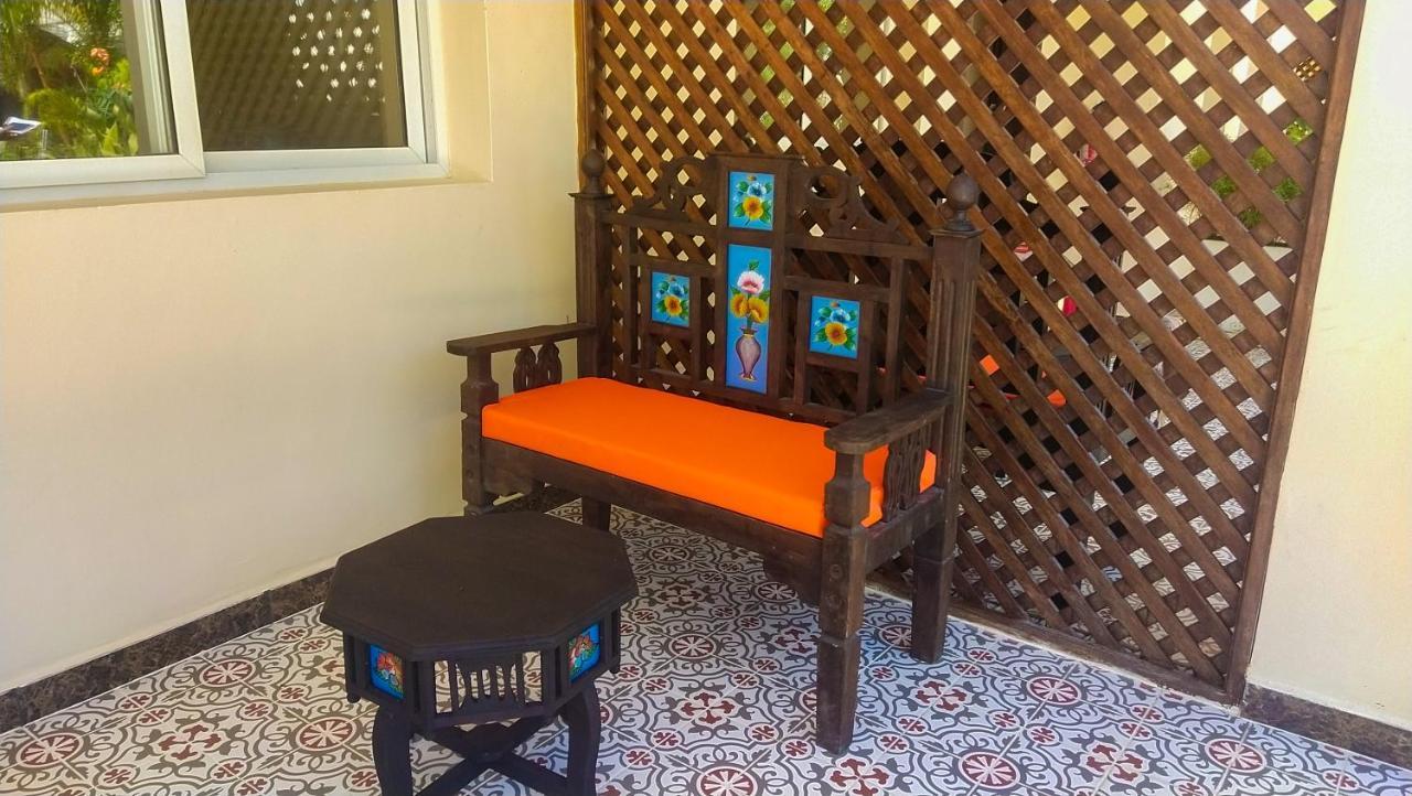 Golden Palm Boutique Zanzibar Hotel Exterior photo
