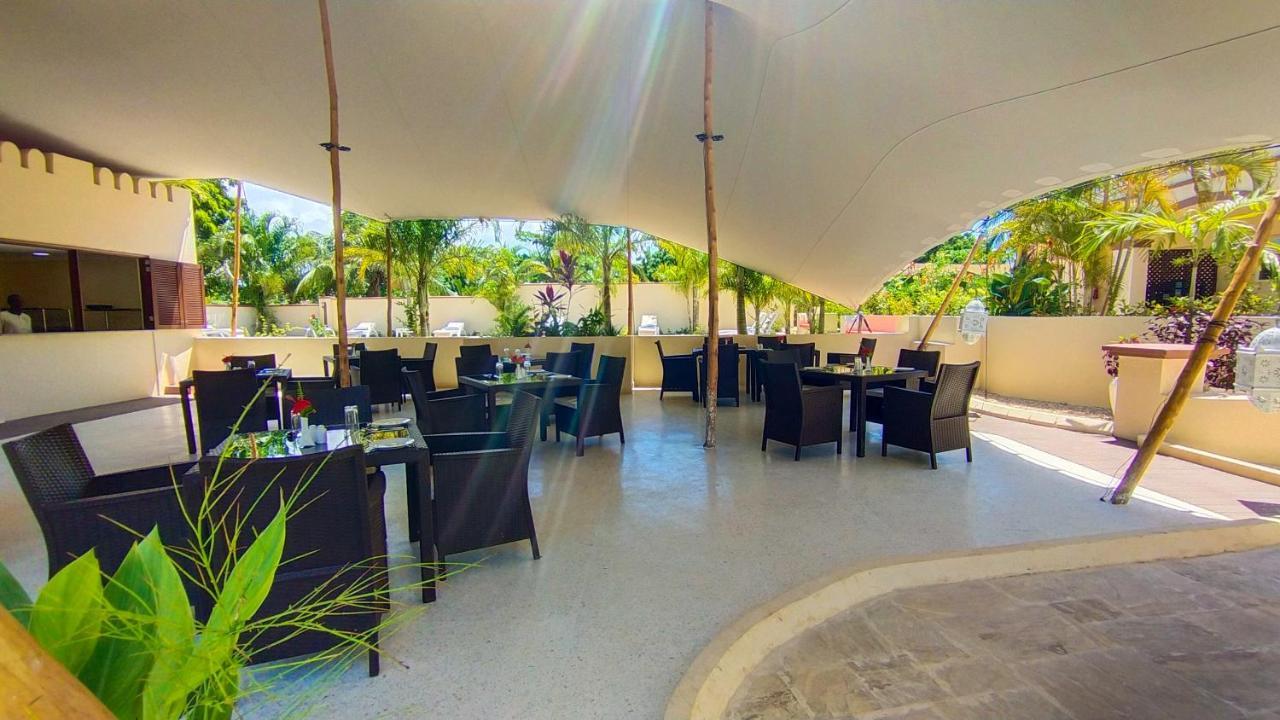 Golden Palm Boutique Zanzibar Hotel Exterior photo
